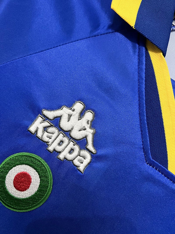 1995-96 Juventus Away Kappa Jersey