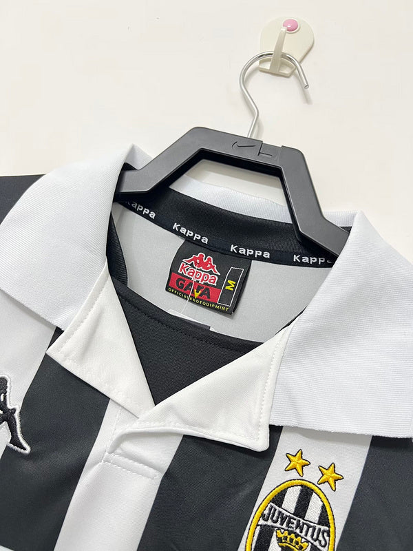 1999-00 Juventus Home Lotto Jersey