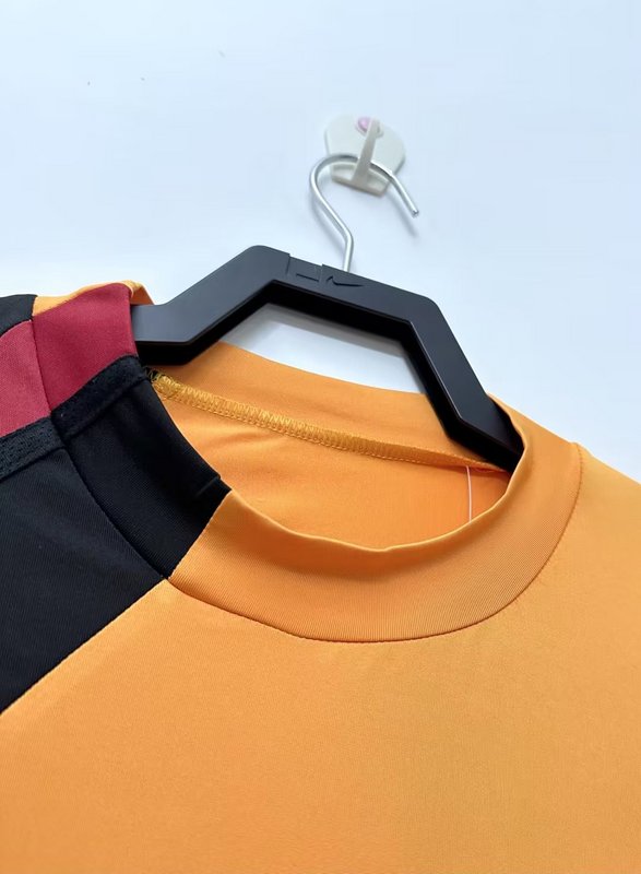 2005-06 AS Roma Home Diadora Jersey