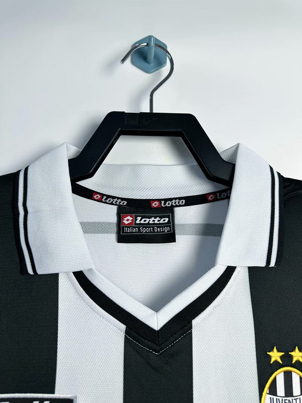 2001-02 Juventus Home Lotto Jersey