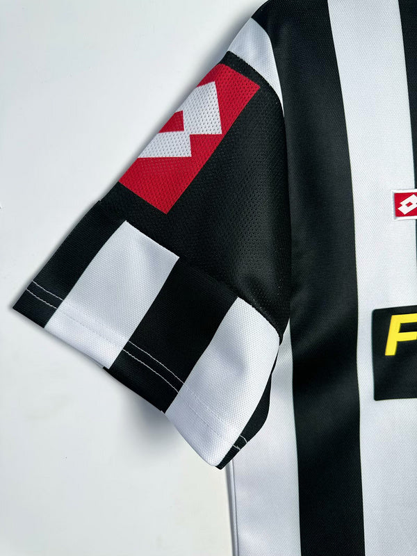 2001-02 Juventus Home Lotto Jersey