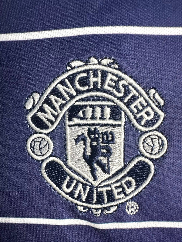 1999-00 Manchester United Black Umbro Jersey