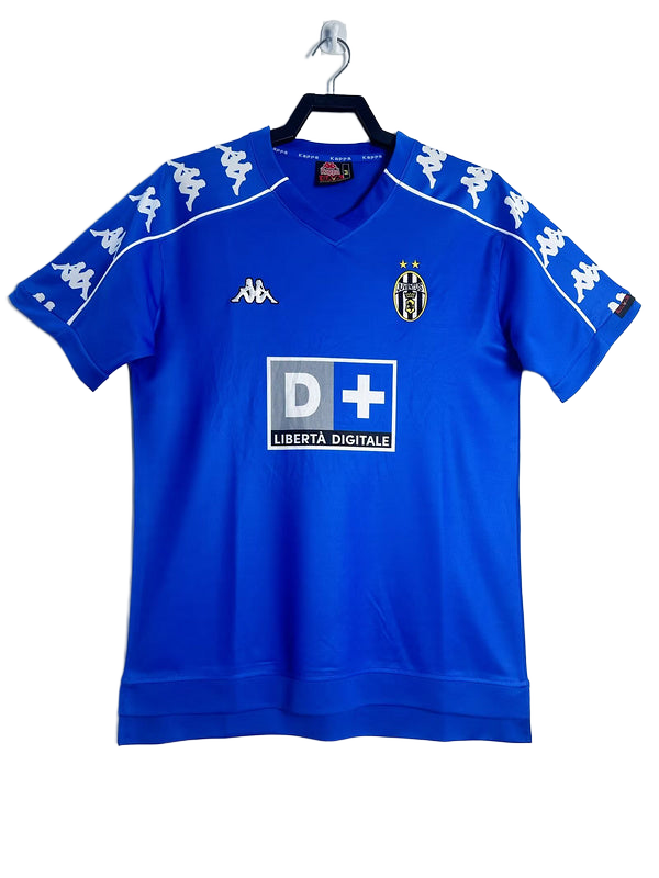 1999-00 Juventus Away Lotto Jersey