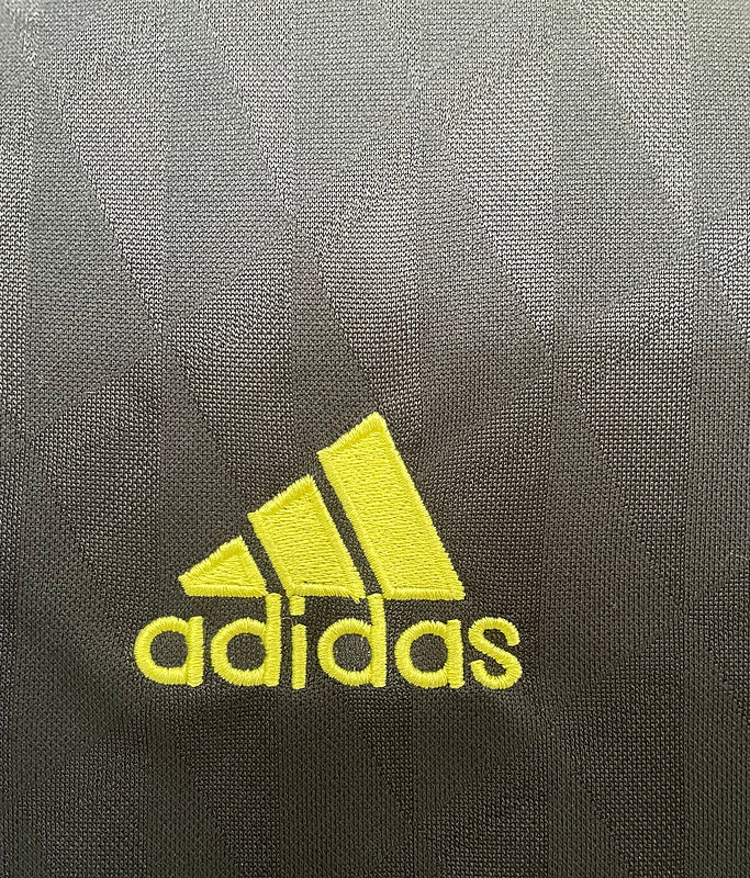2010-11 Liverpool adidas Jersey