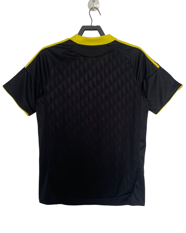 2010-11 Liverpool adidas Jersey