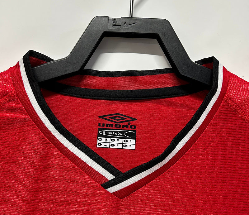 2000-02 Manchester United Home Umbro Jersey